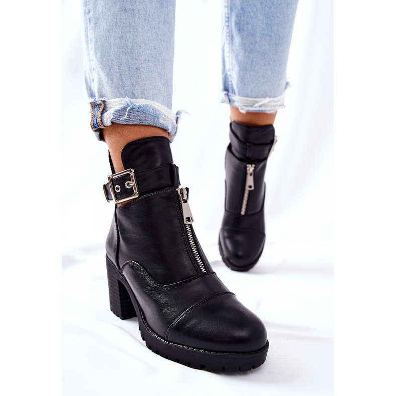 PG1 Fekete Clive csizma magas sarkú csattal 1