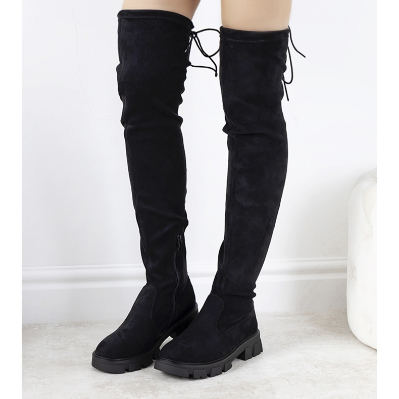 Fekete csizma magas talppal a Patrice márkától 1