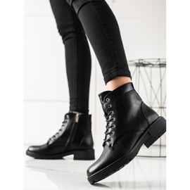 W. Potocki Fekete csapdázók Eco Potocki bőrből 1 W. Potocki Fekete csapdázók Eco Potocki bőrből 1