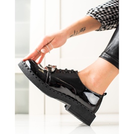 TRENDI Divatos fekete cipő 1