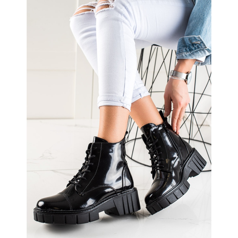 Goodin Klasszikus Trapper csizma a platformon fekete 2