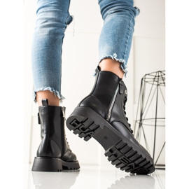 TRENDI Divatos Black Trappers fekete 1