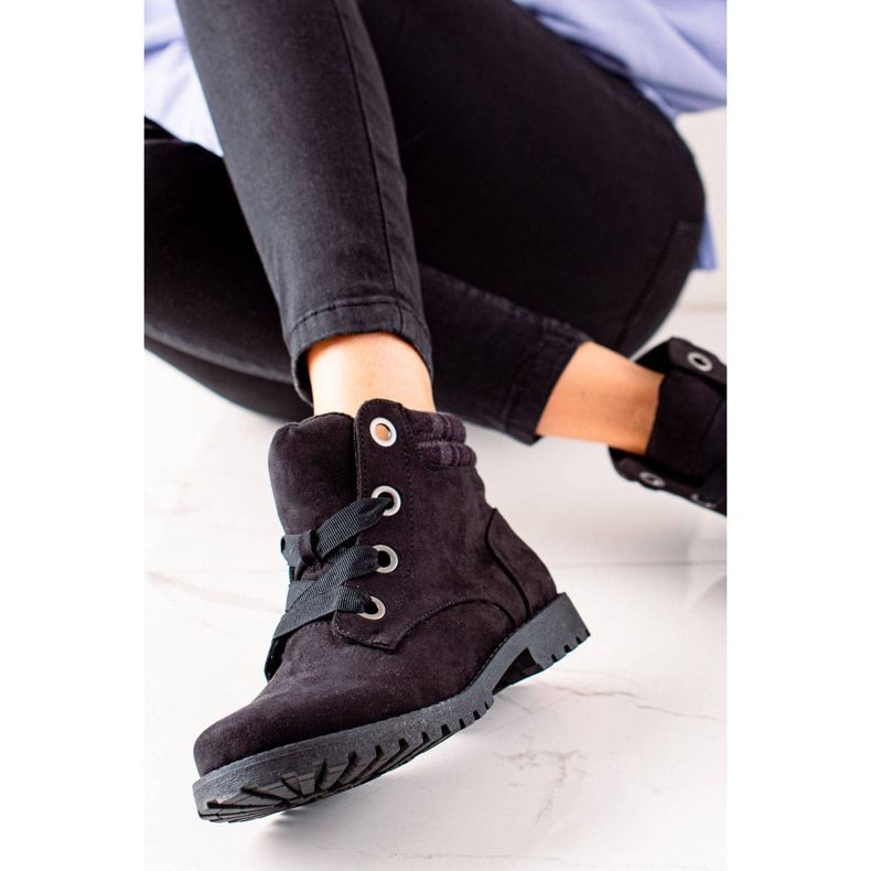 TRENDI Velúr Traper csizma fekete 1 TRENDI Velúr Traper csizma fekete 1