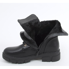 Dolgozók Salam Black lánccal fekete 1 Dolgozók Salam Black lánccal fekete 1