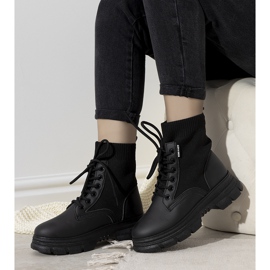 A márka fekete női cipői Laurie 1