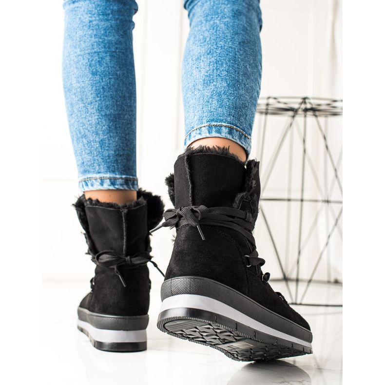 TRENDI Fekete velúr hócsizma 1