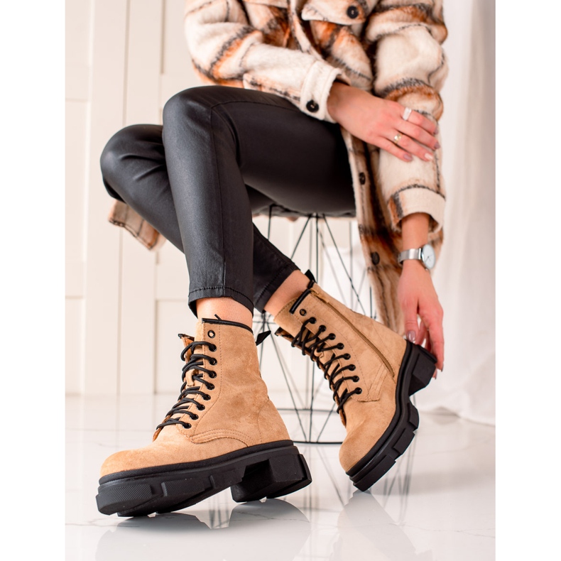 Super Me Velúr bézs csapdázók 1 Super Me Velúr bézs csapdázók 1