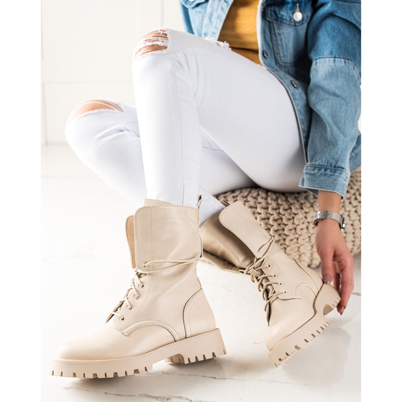 TRENDI Klasszikus Tall Trappers bézs 2