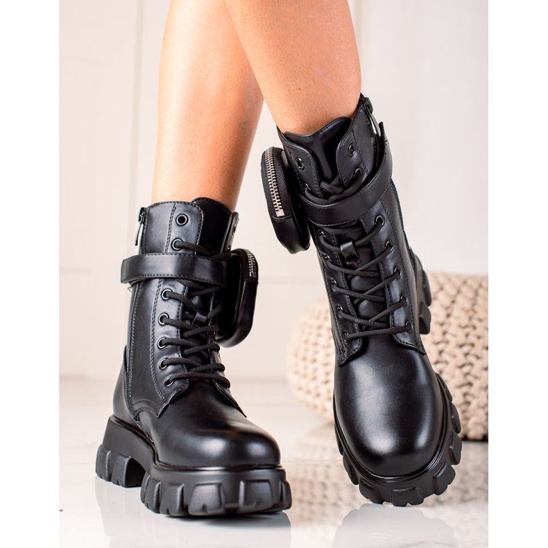 TRENDI Divatos fekete munkások 1