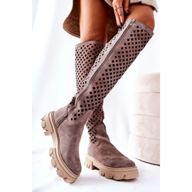 PA2 Kallede világosbarna áttört velúr csizma bézs 1