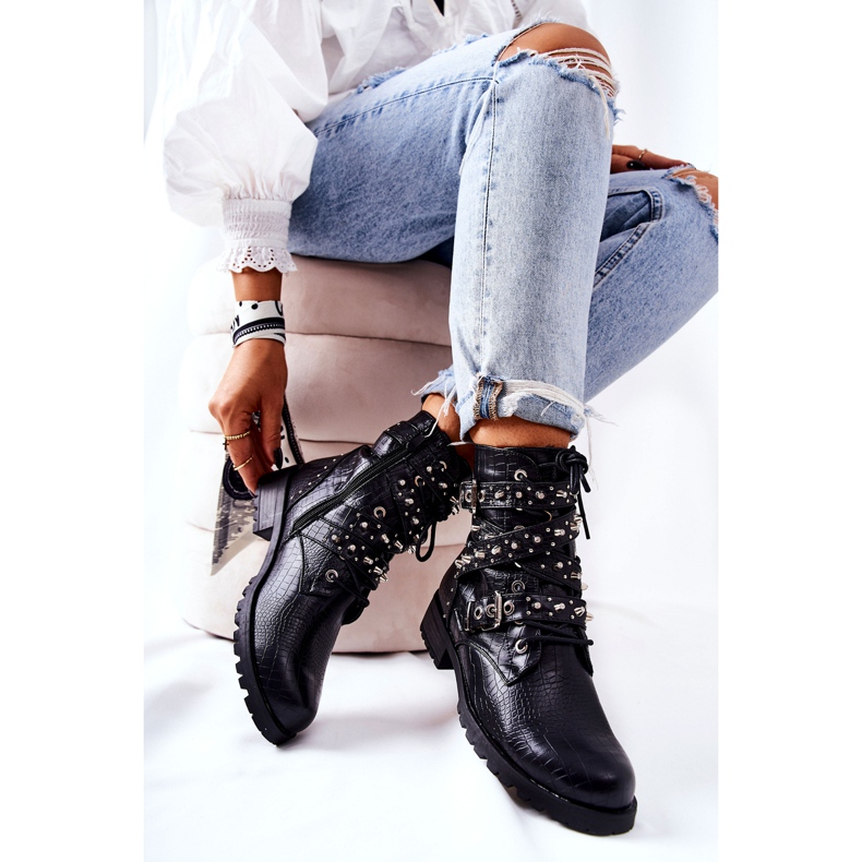 Bőr bokacsizma csíkos állatmintás fekete Kepherine 1