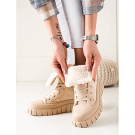 TRENDI Báránybőr csizma, tornacipő bézs 1