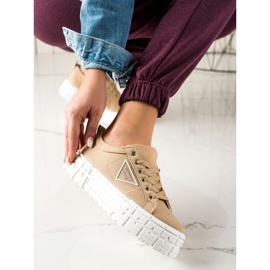 Goodin Barna divatcipő bézs 1