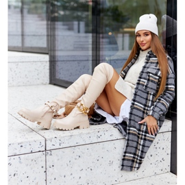 Magas csizma dekoratív bézs Masha elemmel 2