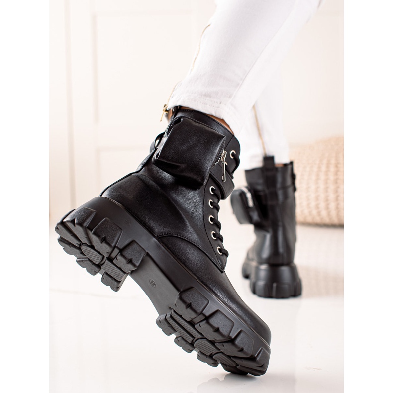 TRENDI Divatos csapdázók fekete 1