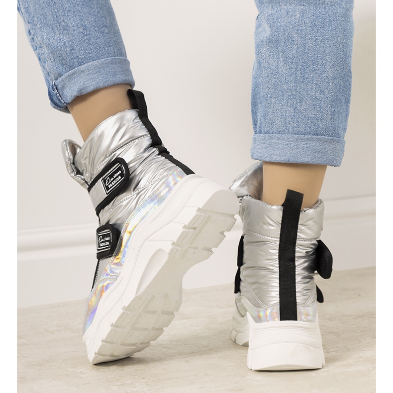 Ezüst színű hócsizma tépőzárral 1