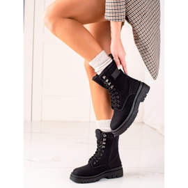 TRENDI Klasszikus Black Trappers fekete 1