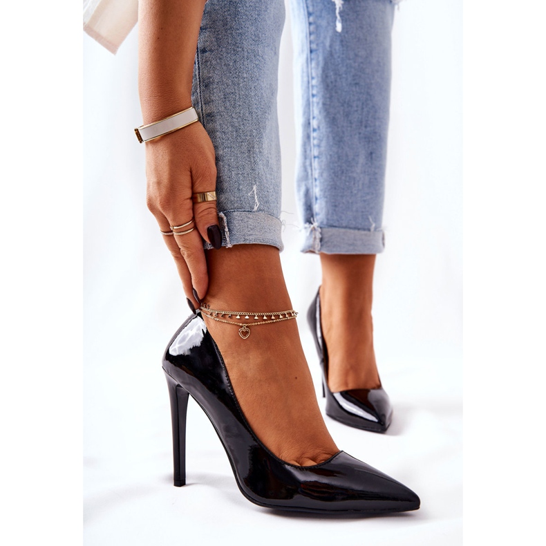 Lakkozott magassarkú Spitz Monnari 0220-020 fekete színben 1