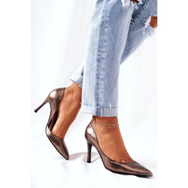 Spitz Monnari tűsarkú 0390-M22 ezüst sokszínű 2 Spitz Monnari tűsarkú 0390-M22 ezüst sokszínű 2