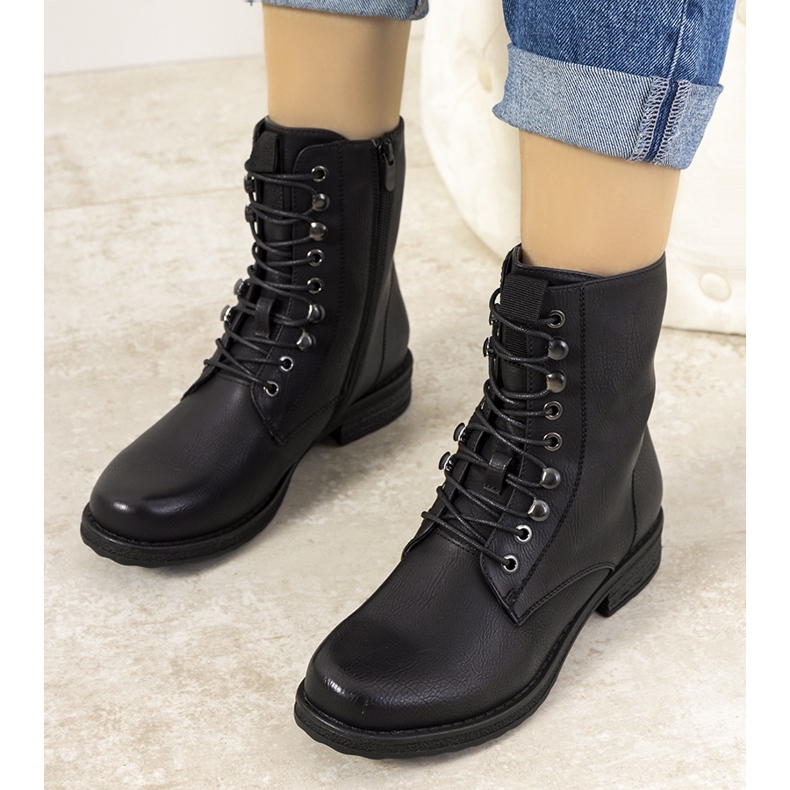 Fekete szigetelt csizma a Muro márkától 1 Fekete szigetelt csizma a Muro márkától 1