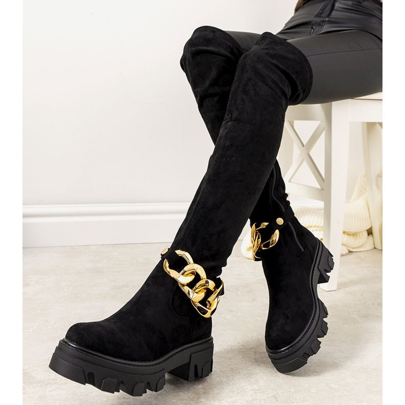 Fekete csizma vastag Alines talpon 1