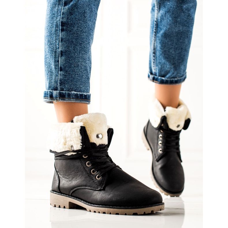 TRENDI Fekete csizma, feltekerhető szárral 1