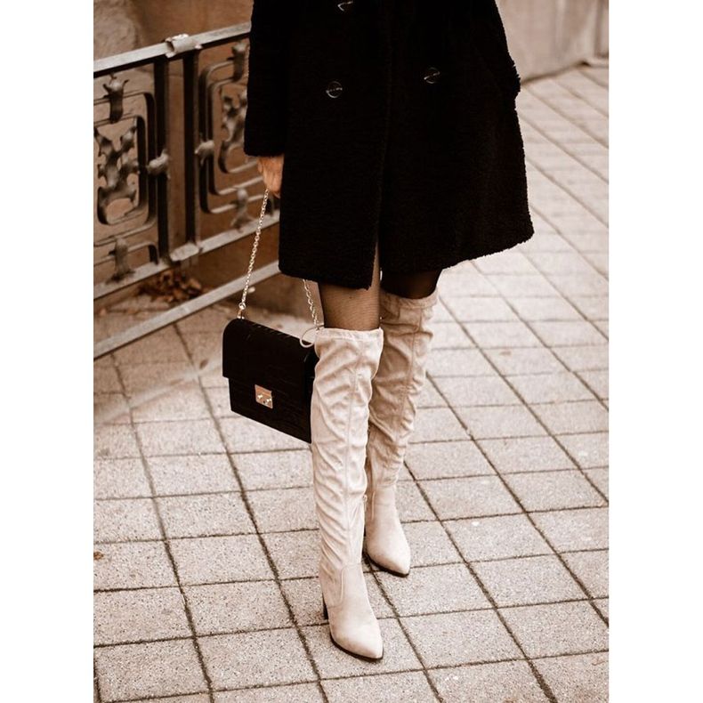 Vinceza Női csizma sarkán Velúr Bézs Monleek 6