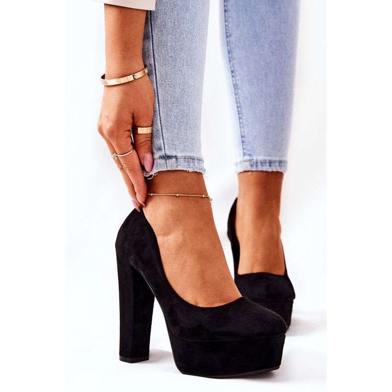 WS1 Velúr Pumpák A Fekete Bemiso Platformon 1