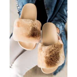 TRENDI Papucs szőrmével bézs barna 1