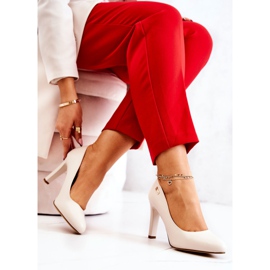 Sarkú női pumpák Sergio Leone világos bézs Campbell 2