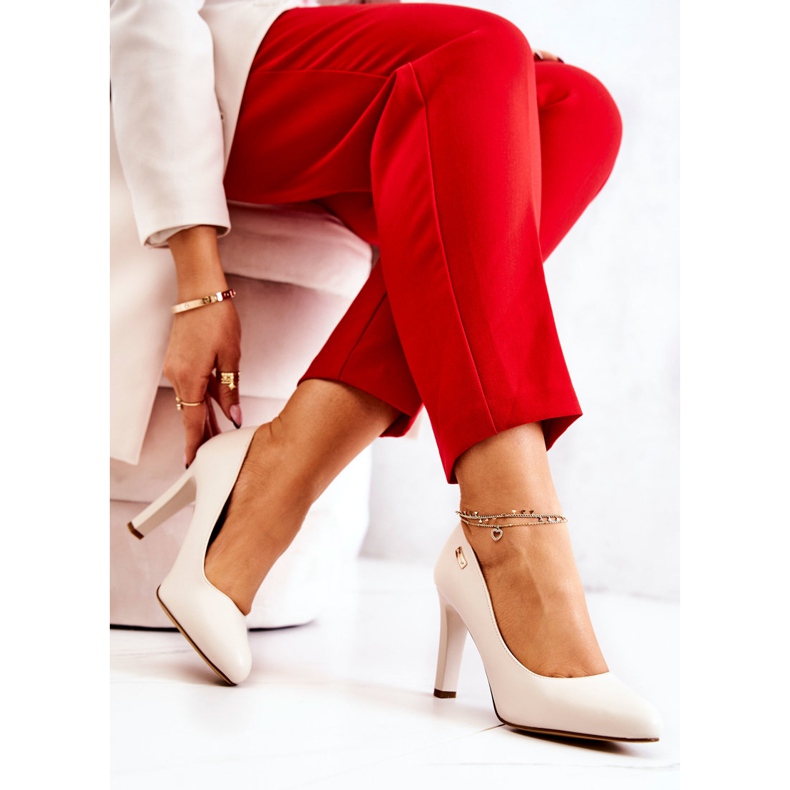 Sarkú női pumpák Sergio Leone világos bézs Campbell 2