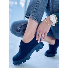 Cipő vastag Apollo fekete talpon 2