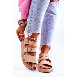 FM1 Reese bézs szandál csattal 1
