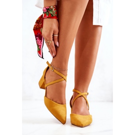 PS1 Velúr Pumpák Egy Bár Spitz Sárga Shelleyben 1