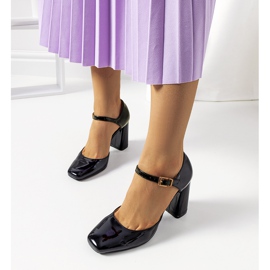 Fekete pumpák a Kelemen poszton 2