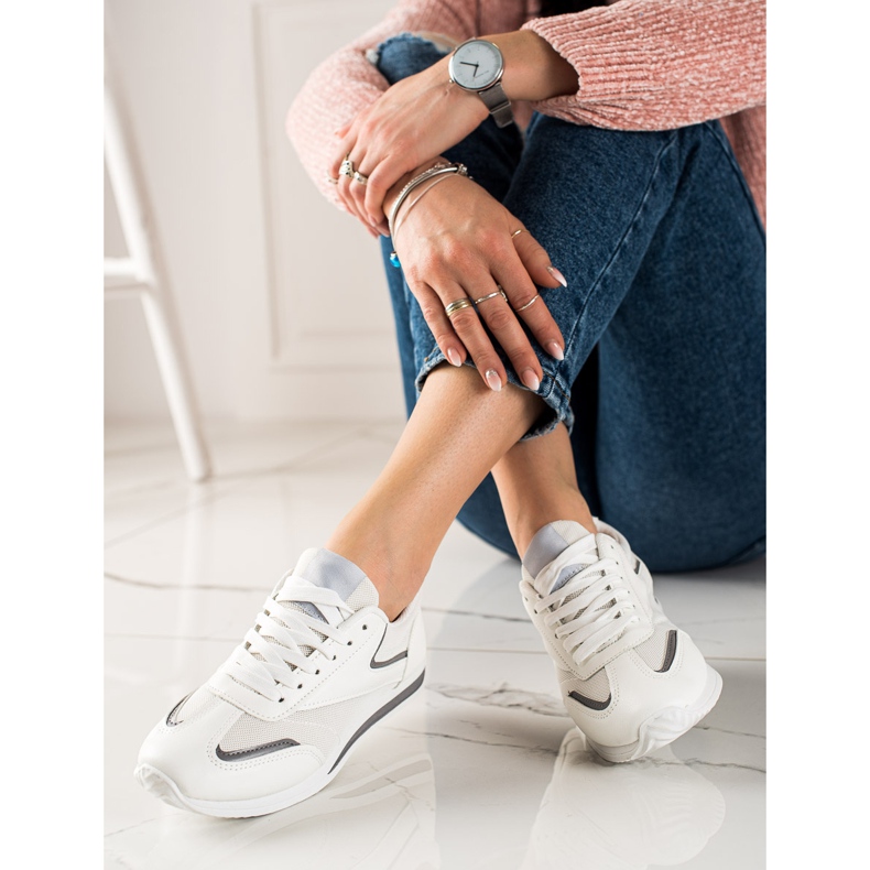 TRENDI Könnyű sportcipő fehér 1