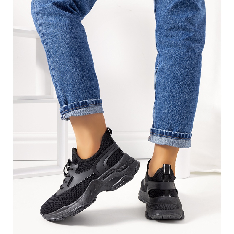 Fekete Barnes tornacipő 1