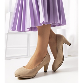 Bézs Alves női pumpák 1