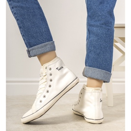 # sérült # Torna női fehér boka tornacipő # SÉRÜLT # 2