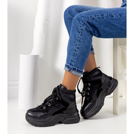 Muncy fekete tornacipő 1