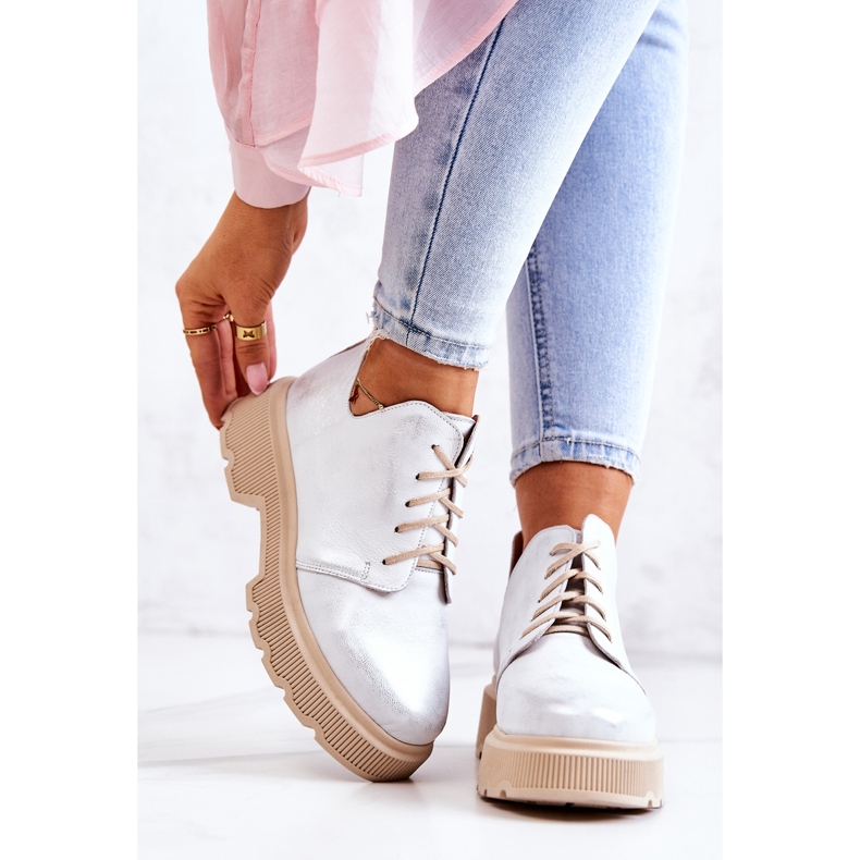 Brogues a masszív talpon Nicole White-Silver 2701 fehér ezüst 2