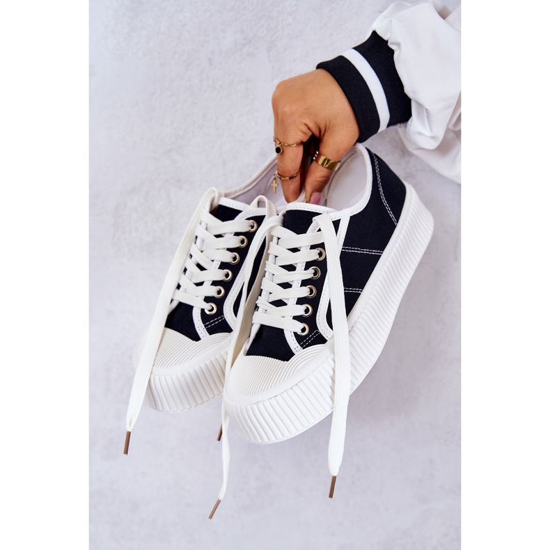 FB2 Alacsony tornacipők a Fekete Mischa Platformon 1