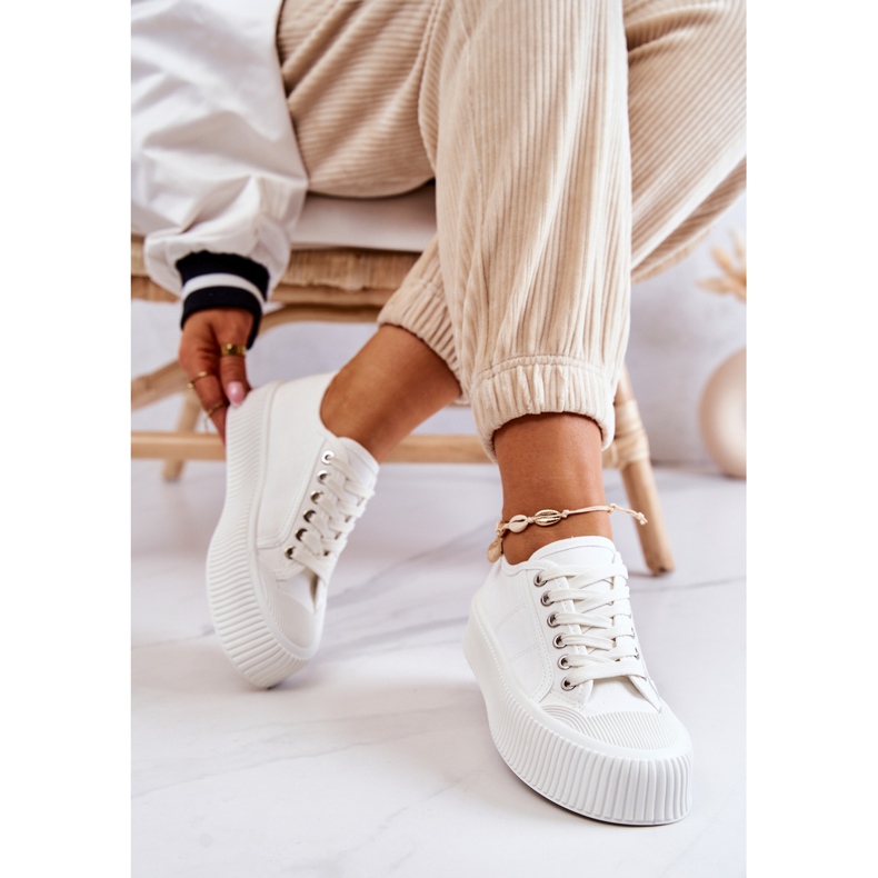 FB2 Alacsony Cipők A Fehér Mischa Platformon 2