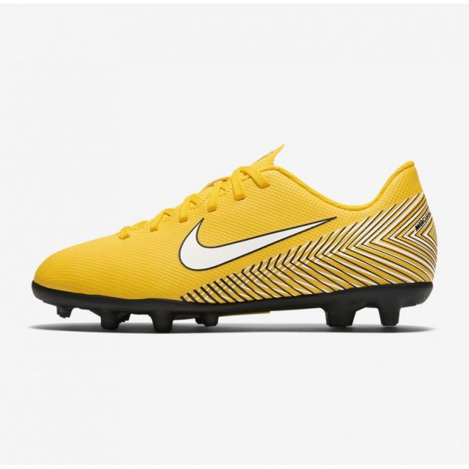 Nike Mercurial Vapor 12 Club Neymar Mg Jr AO9472-710 futballcipő sokszínű sárgák 2 Nike Mercurial Vapor 12 Club Neymar Mg Jr AO9472-710 futballcipő sokszínű sárgák 2