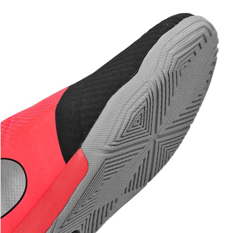 Nike Phantom Vnm Academy Ic M AO0570-606 cipő sokszínű narancs és vörös 1 Nike Phantom Vnm Academy Ic M AO0570-606 cipő sokszínű narancs és vörös 1