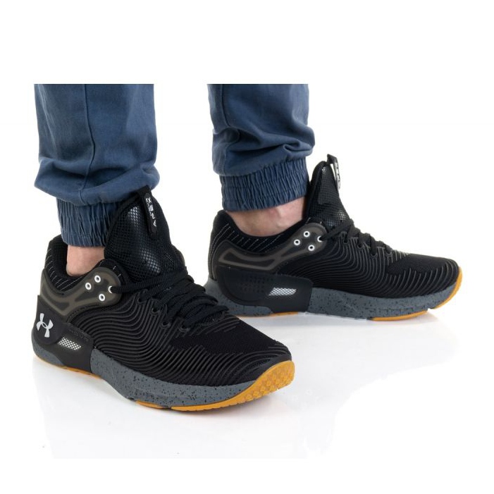 Under Armour Hovr Apex 2 M 3023 007-001 cipő fekete 1 Under Armour Hovr Apex 2 M 3023 007-001 cipő fekete 1