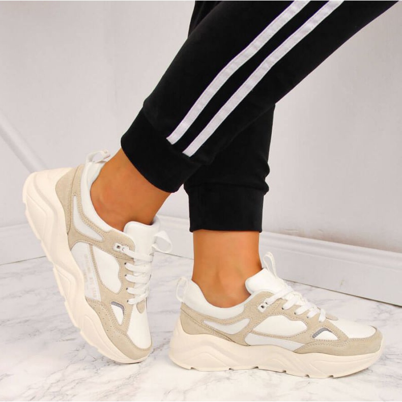 Cipők a platformon Big Star W GG274657 fehér 2