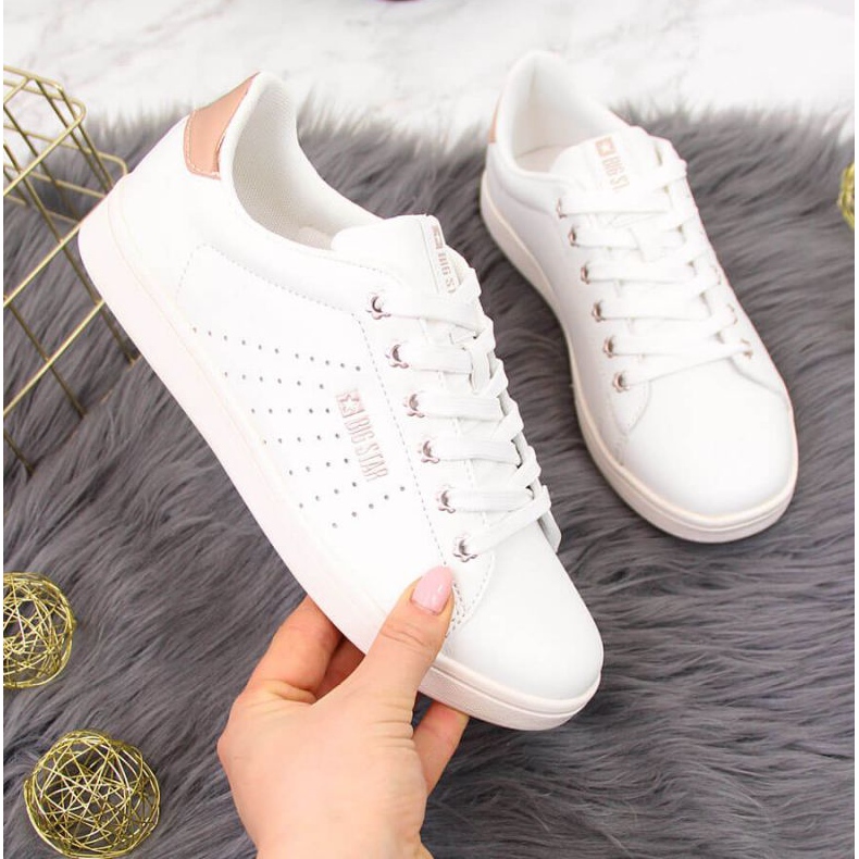 Alacsony szárú cipők ekológikus bőrrel Big Star W DD274583 fehér 1