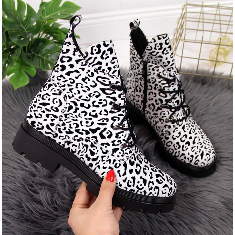 Szigetelt csizma Filippo W PAW284B fehér fekete 1