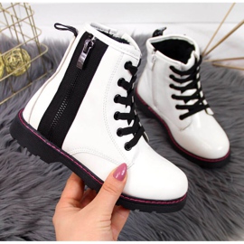 Szigetelt lakkozott csizma Jr EVE327B fehér 1 Szigetelt lakkozott csizma Jr EVE327B fehér 1